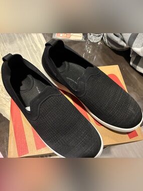 Fitflop Black Super Q Slip-On Knit Sneaker
